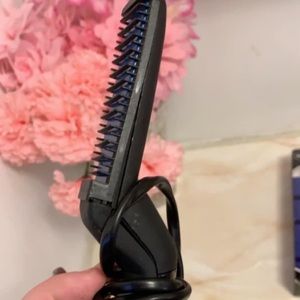 Beard straightener